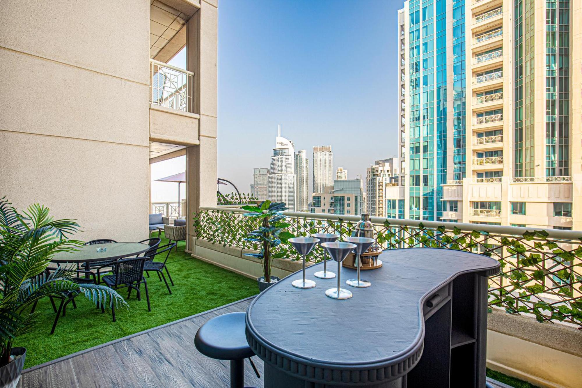 Apartment Burj Khalifa View From Private Terrace In Downtown Dubai