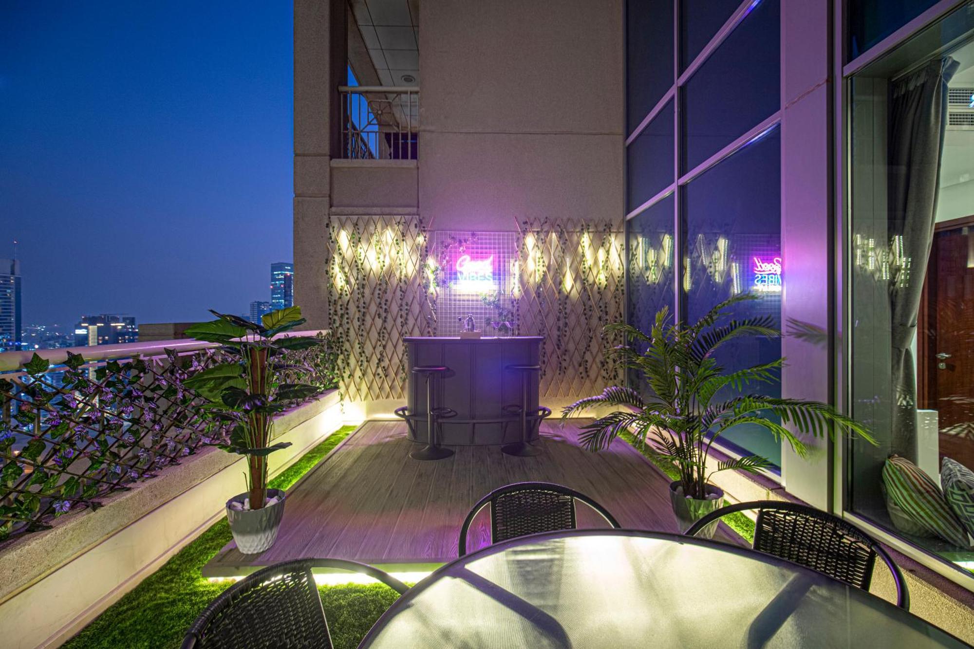 Burj Khalifa View From Private Terrace In Downtown *