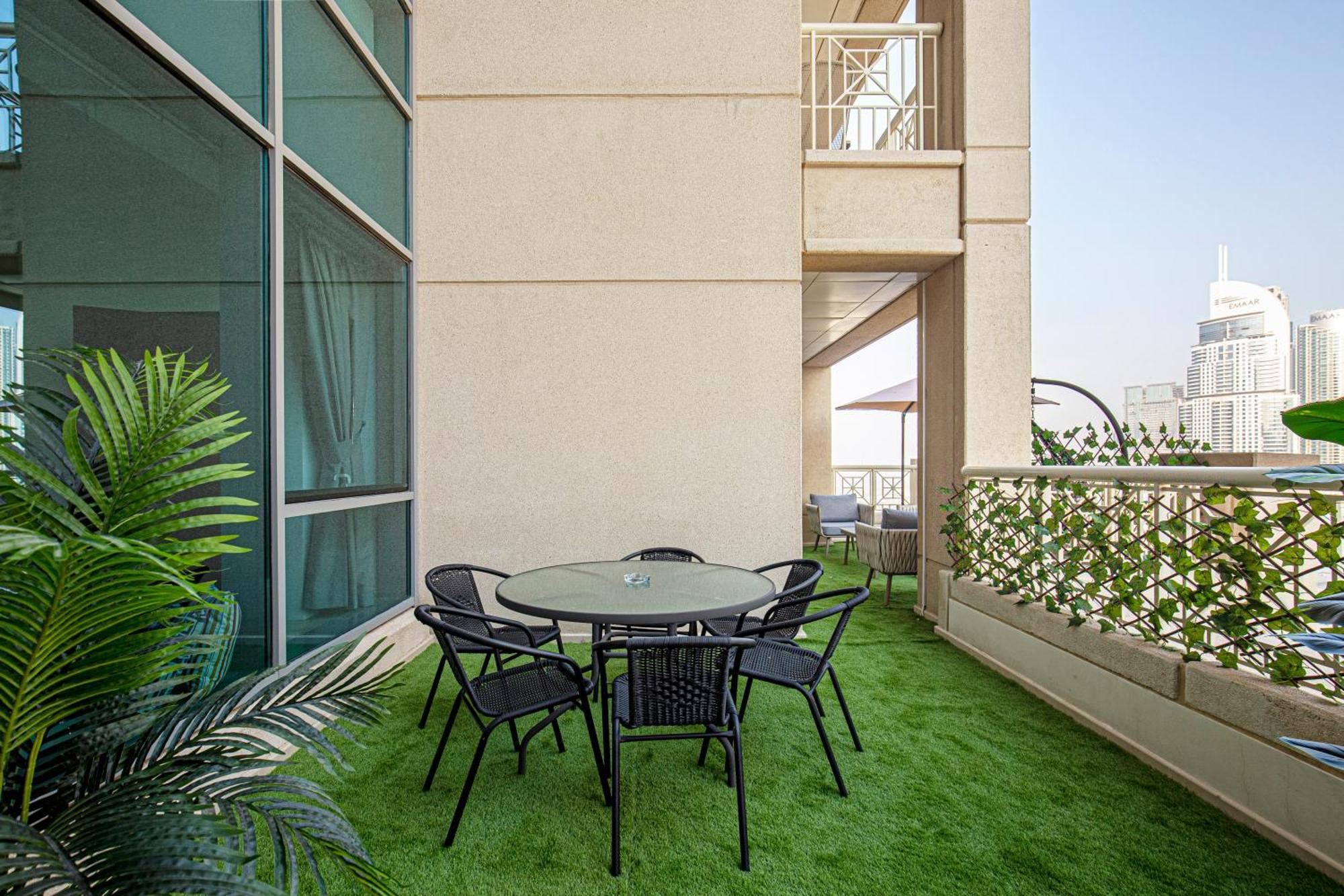 Burj Khalifa View From Private Terrace In Downtown Apartment *