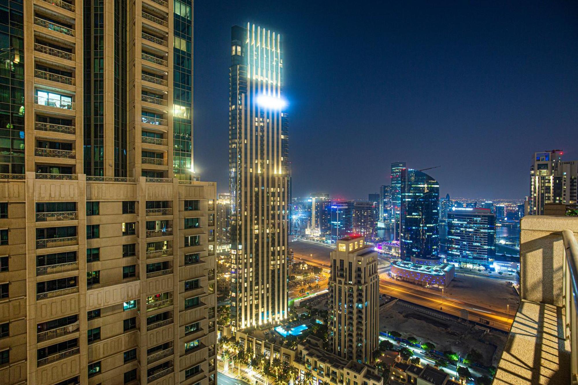 Burj Khalifa View From Private Terrace In Downtown *